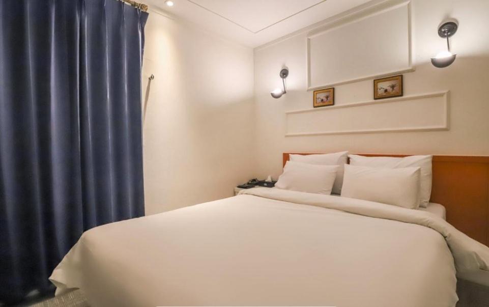 Avenue Hotel Yongin Exteriör bild
